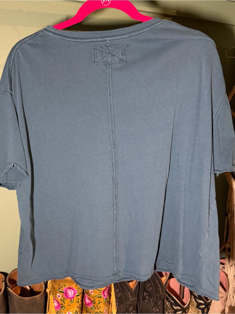 Free People distressed tee medium - Picture 5 of 5
